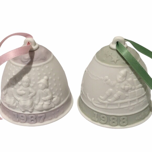 Vintage Christmas LLADRO BELLS 2 Porcelain Santa Children 1987 1988 Ornaments - Picture 1 of 8